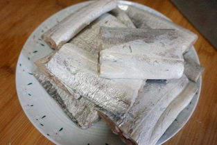 巧用腌制鹽，帶魚鮮香不腥的秘訣